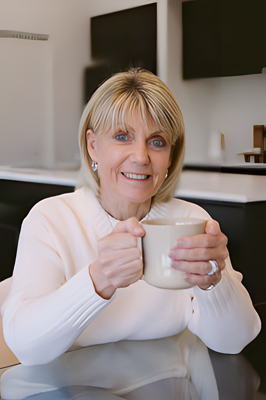 Sherri Thomas at home with a cup of tea